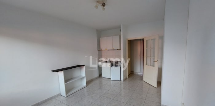 Image 2 sur 9 - Appartement  ·  Location · Valenciennes (59300) · 1 pièce · 21m²