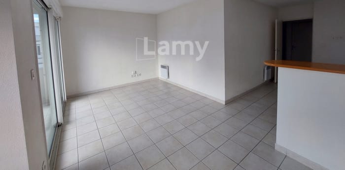 Image 7 sur 13 - Appartement  ·  Location · Nimes (30900) · 2 pièces · 47m²
