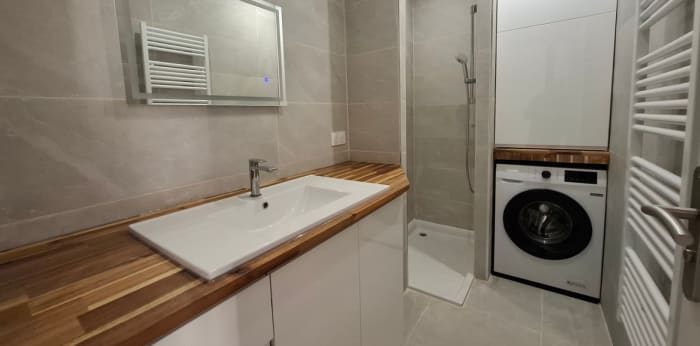 Image 10 sur 12 - Appartement  ·  Location · Marseille (13006) · 3 pièces · 56m²
