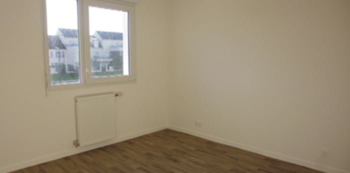 Image 4 sur 8 - Appartement  ·  Location · St Pierre Du Perray (91280) · 2 pièces · 39m²