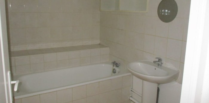 Image 7 sur 8 - Appartement  ·  Location · Brevans (39100) · 2 pièces · 42m²
