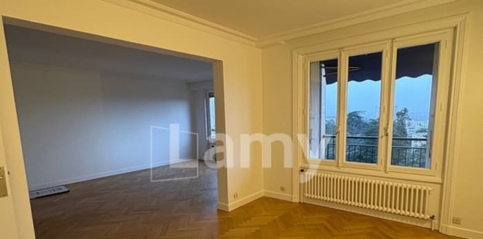 Image 10 sur 11 - Appartement  ·  Location · Lyon (69005) · 5 pièces · 118m²