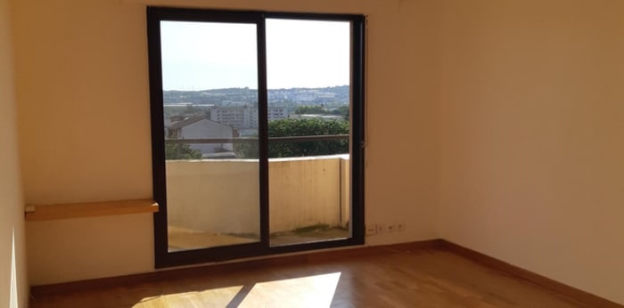 Image 8 sur 10 - Appartement  ·  Location · Toulouse (31500) · 3 pièces · 64m²