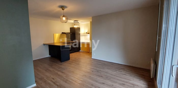 Image 2 sur 9 - Appartement  ·  Location · Agen (47000) · 2 pièces · 45m²