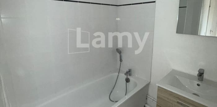 Image 6 sur 7 - Appartement  ·  Location · Bordeaux (33800) · 64m²