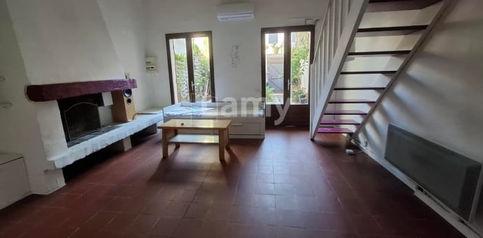 Image 3 sur 10 - Maison/villa  ·  Location · Marseille (13007) · 2 pièces · 38m²