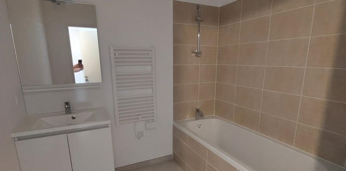 Image 5 sur 6 - Appartement  ·  Location · Frejus (83600) · 3 pièces · 57m²