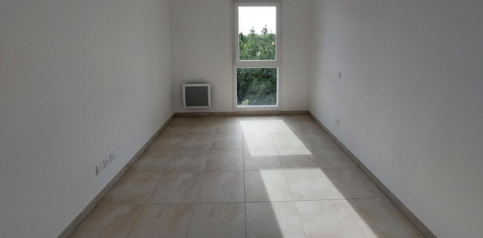 Image 15 sur 18 - Appartement  ·  Location · Nimes (30000) · 3 pièces · 63m²