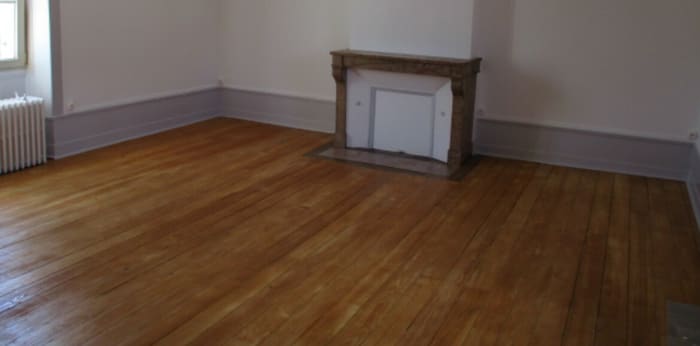Image 1 sur 11 - Appartement  ·  Location · Dole (39100) · 5 pièces · 138m²
