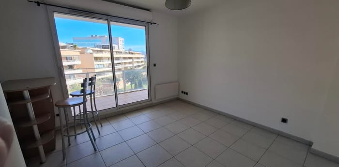 Image 4 sur 13 - Appartement  ·  Location · Marseille (13010) · 2 pièces · 37m²