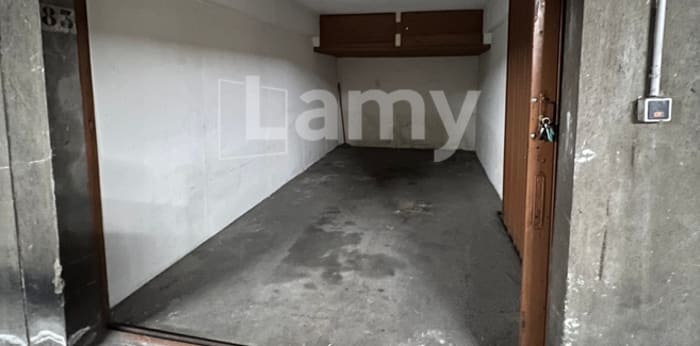 Image 2 sur 3 - Parking/box  ·  Location · Villeurbanne (69100) · 19m²