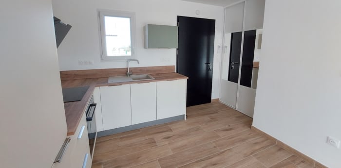 Image 6 sur 15 - Maison/villa  ·  Location · Boutenac Touvent (17120) · 2 pièces · 45m²