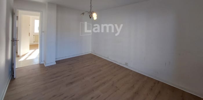 Image 4 sur 9 - Appartement  ·  Location · Grenoble (38000) · 4 pièces · 66m²