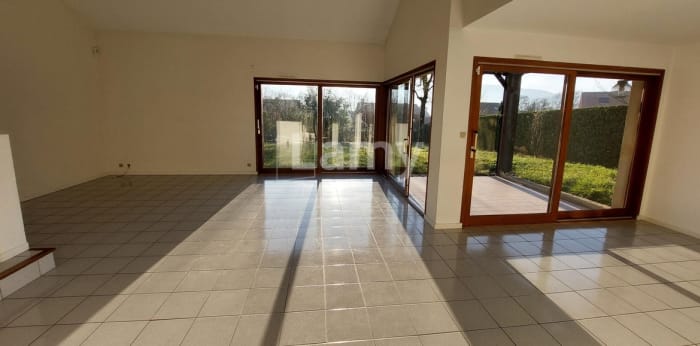 Image 3 sur 14 - Maison/villa  ·  Location · Montbonnot St Martin (38330) · 5 pièces · 121m²