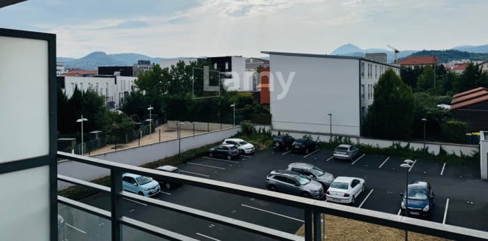 Image 2 sur 7 - Appartement  ·  Location · Clermont Ferrand (63100) · 3 pièces · 61m²