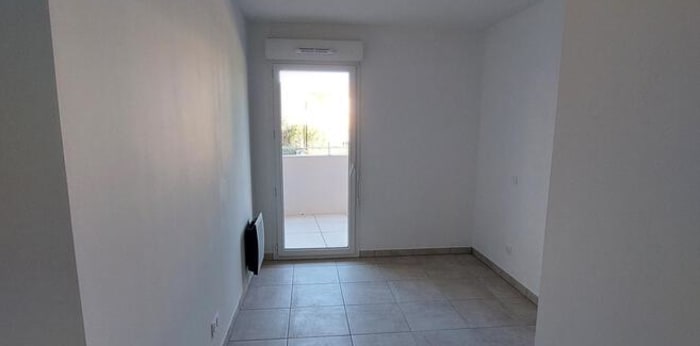 Image 9 sur 14 - Appartement  ·  Location · Nimes (30900) · 3 pièces · 61m²