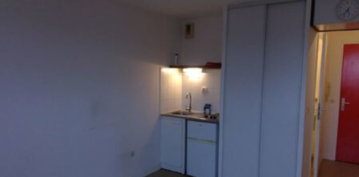 Image 2 sur 3 - Appartement  ·  Location · Noisy Le Grand (93160) · 1 pièce · 19m²