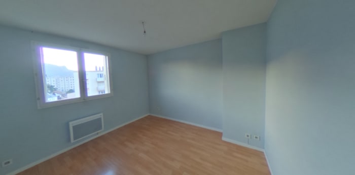 Image 3 sur 8 - Appartement  ·  Location · Grenoble (38100) · 4 pièces · 77m²