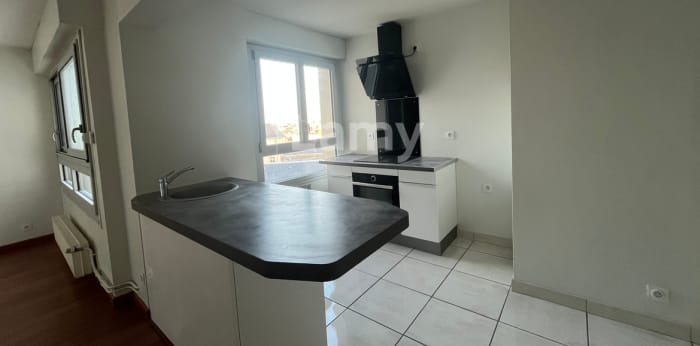 Image 11 sur 15 - Appartement  ·  Location · Dijon (21000) · 2 pièces · 48m²