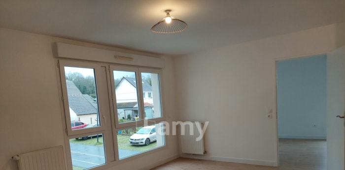 Image 1 sur 5 - Appartement  ·  Location · Mery Sur Oise (95540) · 2 pièces · 47m²