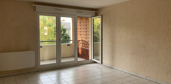 Image 2 sur 9 - Appartement  ·  Location · Dijon (21000) · 2 pièces · 48m²