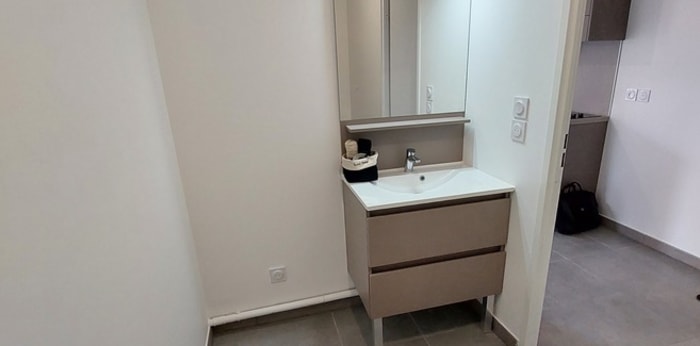 Image 5 sur 6 - Appartement  ·  Location · Gleize (69400) · 2 pièces · 43m²