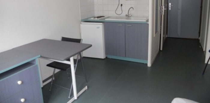 Image 1 sur 3 - Appartement  ·  Location · Lille (59800) · 1 pièce · 19m²