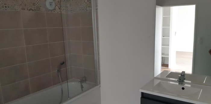 Image 4 sur 4 - Appartement  ·  Location · Lille (59160) · 2 pièces · 47m²