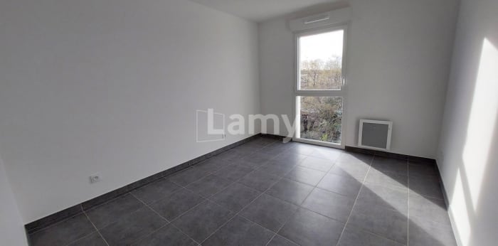 Image 5 sur 8 - Appartement  ·  Location · Avignon (84000) · 3 pièces · 59m²