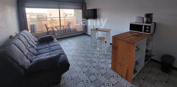 Image 1 sur 12 - Appartement  ·  Location · Nimes (30900) · 1 pièce · 24m²