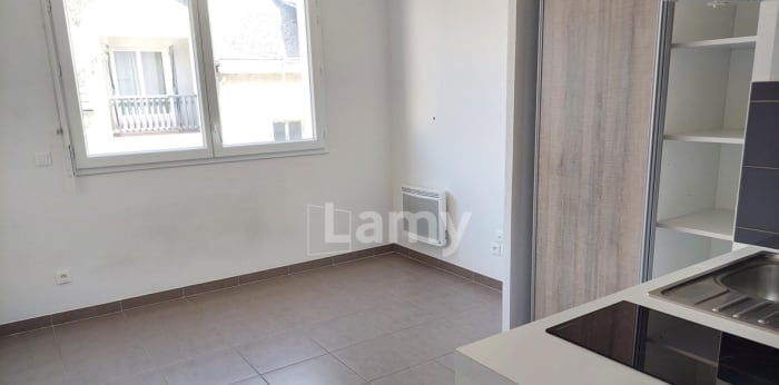Image 2 sur 7 - Appartement  ·  Location · Pau (64000) · 1 pièce · 21m²