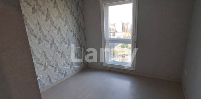 Image 5 sur 10 - Appartement  ·  Location · Rosny Sous Bois (93110) · 3 pièces · 65m²