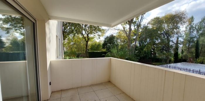 Image 3 sur 15 - Appartement  ·  Location · Nimes (30000) · 1 pièce · 28m²