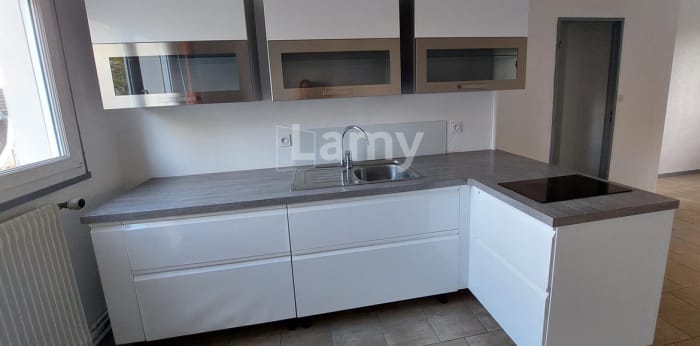 Image 1 sur 11 - Appartement  ·  Location · Besancon (25000) · 4 pièces · 67m²