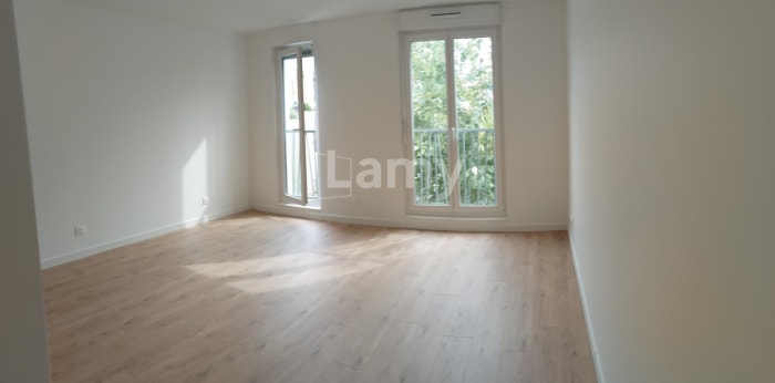 Image 2 sur 6 - Appartement  ·  Location · Nancy (54000) · 1 pièce · 27m²