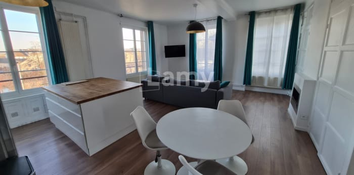 Image 1 sur 10 - Appartement  ·  Location · Auxerre (89000) · 3 pièces · 72m²