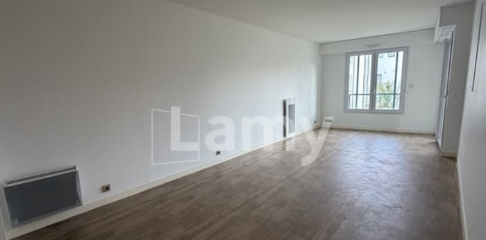 Image 5 sur 12 - Appartement  ·  Location · La Rochelle (17000) · 3 pièces · 77m²