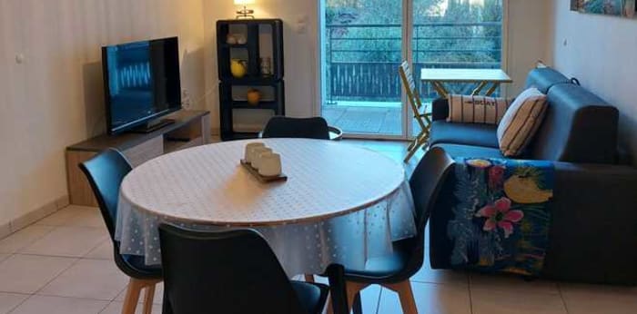 Image 2 sur 5 - Appartement  ·  Location · La Rochelle (17000) · 2 pièces · 52m²