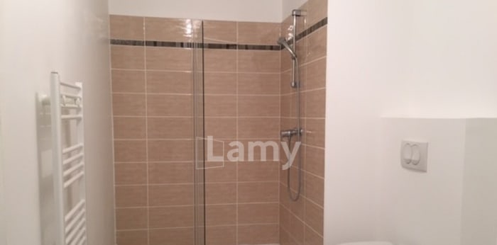 Image 7 sur 10 - Appartement  ·  Location · Marseille (13005) · 46m²