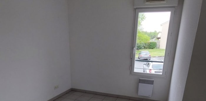 Image 5 sur 6 - Appartement  ·  Location · St Yzan De Soudiac (33920) · 3 pièces · 55m²