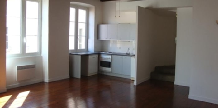 Image 3 sur 7 - Appartement  ·  Location · Issoire (63500) · 2 pièces · 61m²