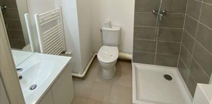Image 4 sur 5 - Appartement  ·  Location · Bordeaux (33300) · 3 pièces · 59m²
