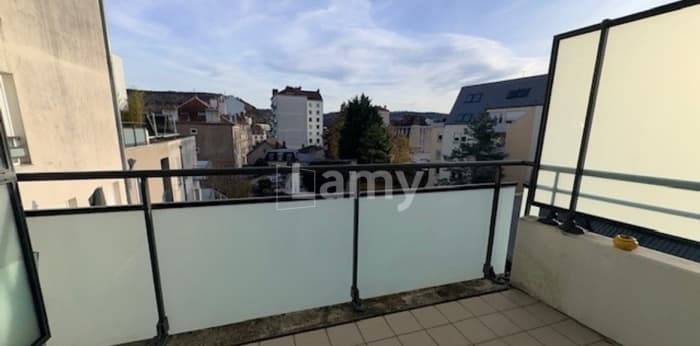 Image 1 sur 15 - Appartement  ·  Location · Besancon (25000) · 3 pièces · 71m²