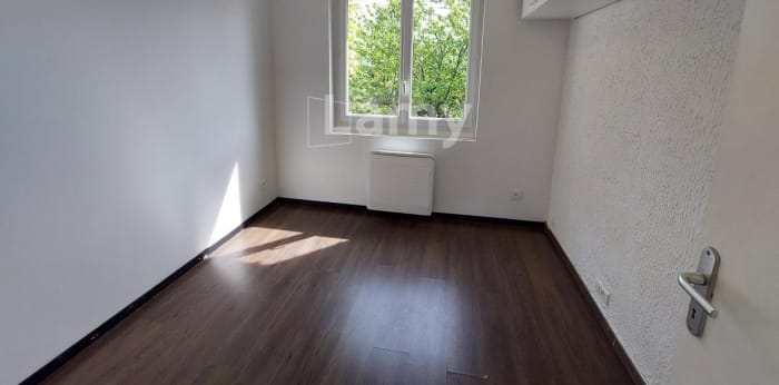 Image 8 sur 9 - Maison/villa  ·  Location · Seyssins (38180) · 2 pièces · 42m²