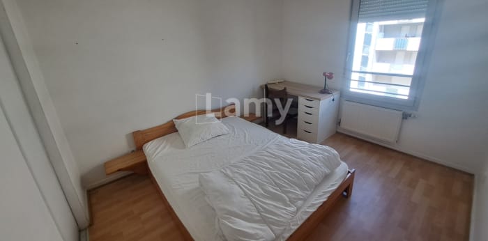 Image 4 sur 9 - Appartement  ·  Location · Lyon (69007) · 3 pièces · 64m²