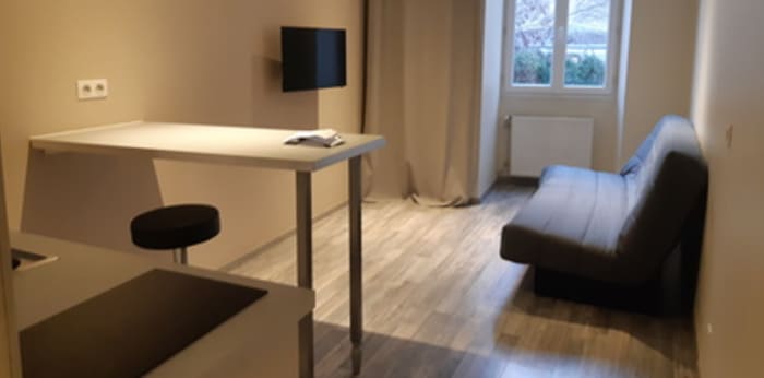 Image 2 sur 8 - Appartement  ·  Location · Chambery (73000) · 1 pièce · 21m²
