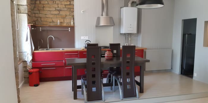 Image 2 sur 6 - Appartement  ·  Location · Lons Le Saunier (39000) · 4 pièces · 83m²