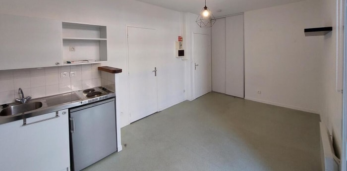 Image 6 sur 9 - Appartement  ·  Location · Grenoble (38000) · 1 pièce · 17m²