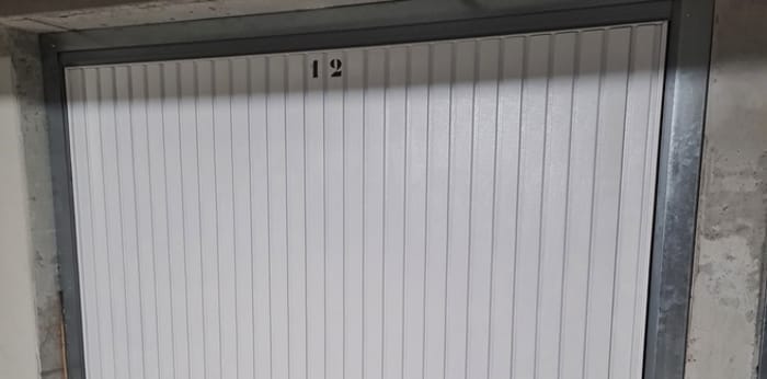 Image 3 sur 11 - Parking/box  ·  Location · Marseille (13008) · 12m²