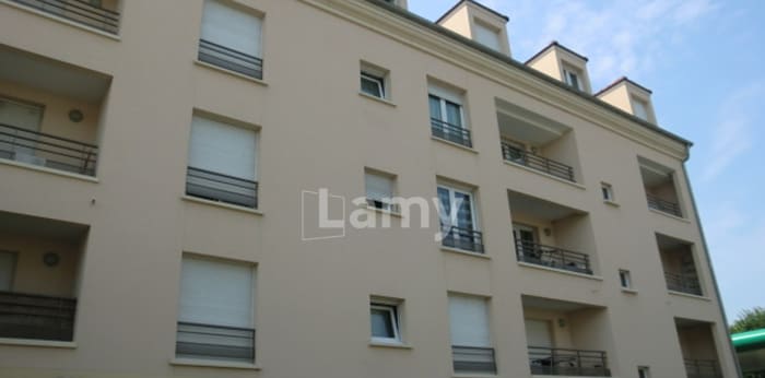 Image 1 sur 2 - Appartement  ·  Location · Vaujours (93410) · 3 pièces · 77m²
